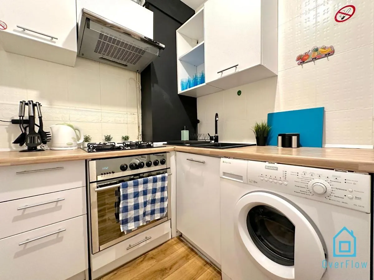 Lama Room Gdansk Homestay